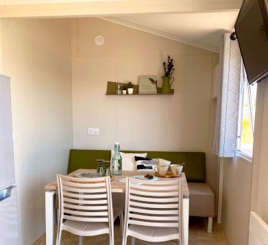 Chambre 2 lits 1 personne du mobil-home Bahia 2025, en location au camping La Petite Ville à Pordic